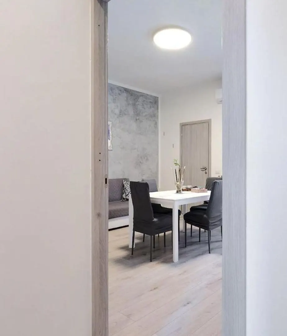 Intero Appartamento Ospedale Niguarda Milánó Apartman